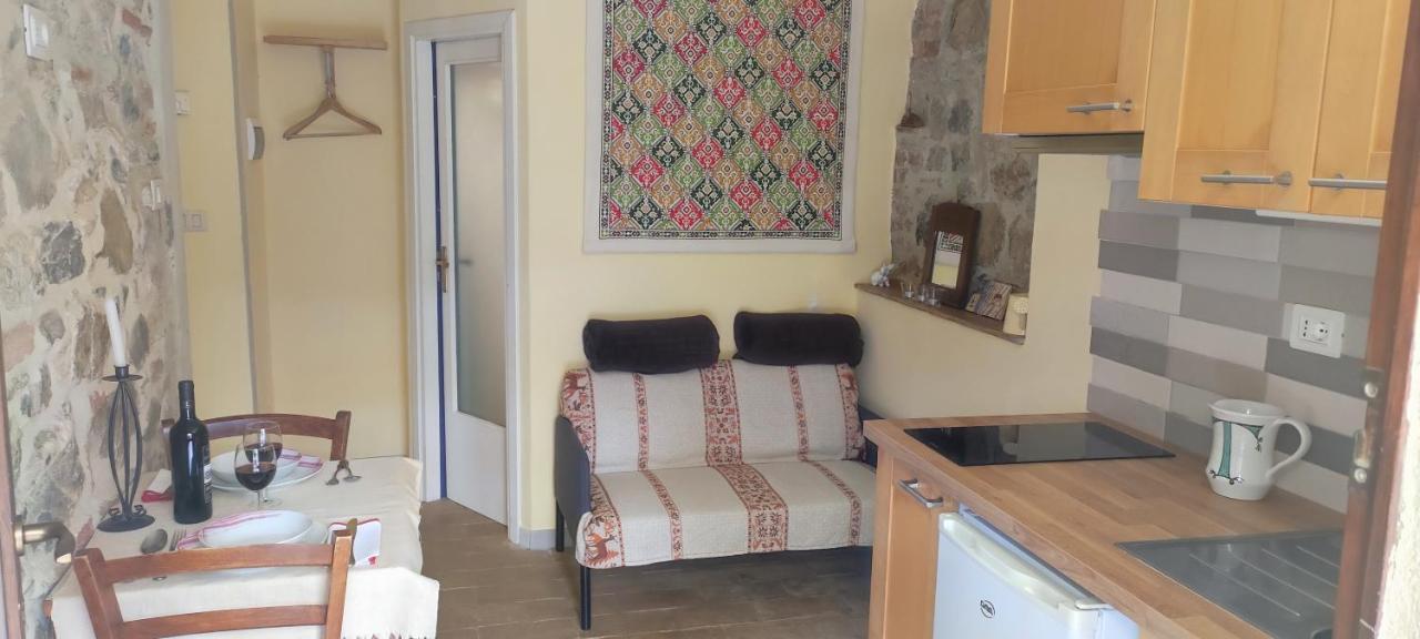 Isola Delle Api Hotel Bagni Di Petriolo Eksteriør billede