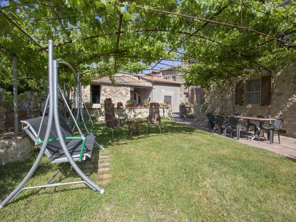 Isola Delle Api Hotel Bagni Di Petriolo Eksteriør billede
