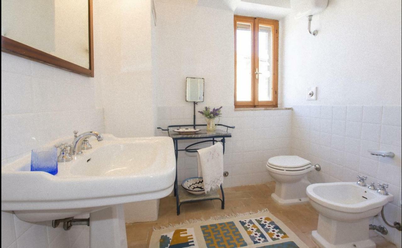Isola Delle Api Hotel Bagni Di Petriolo Eksteriør billede
